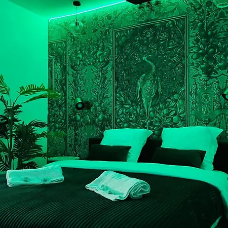 アパート Secret Garden